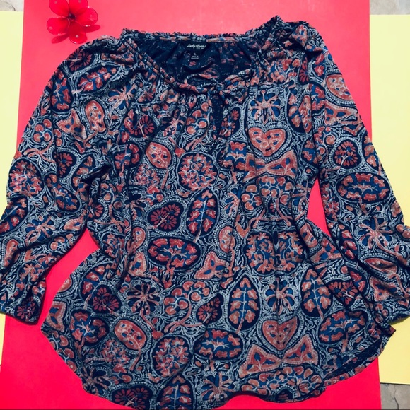 Lucky Brand Tops - 📦Lucky Brand-perfect top for dressy or casual.